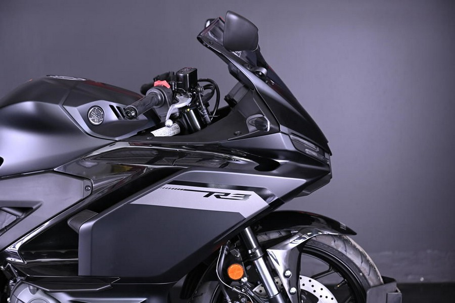 2025 Yamaha YZF-R3