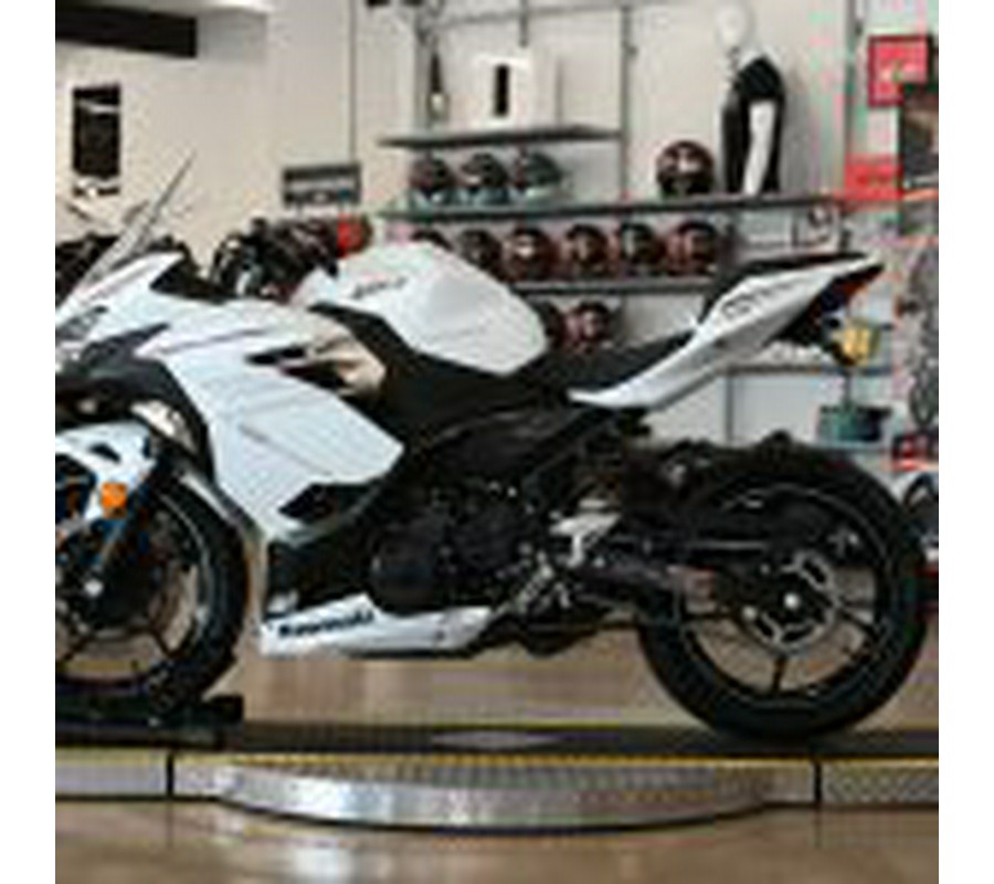 2023 Kawasaki Ninja 400 ABS