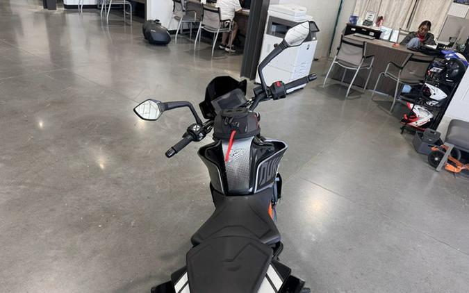 2022 KTM Duke 390