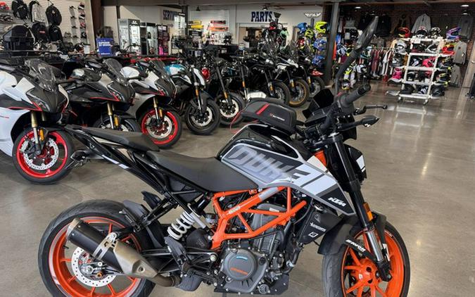 2022 KTM Duke 390