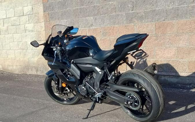 2025 Yamaha YZF-R7