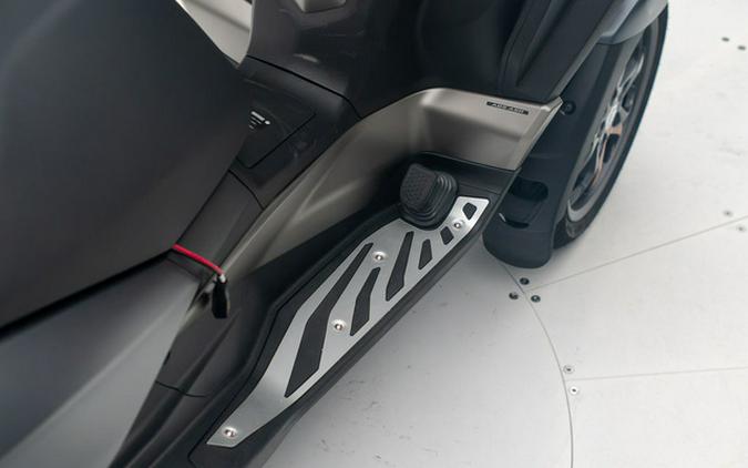 2026 Piaggio MP3 530 Exclusive