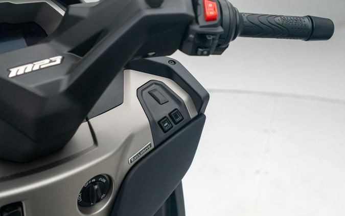 2026 Piaggio MP3 530 Exclusive