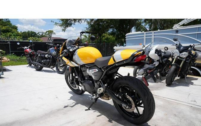 2026 Triumph Thruxton 400