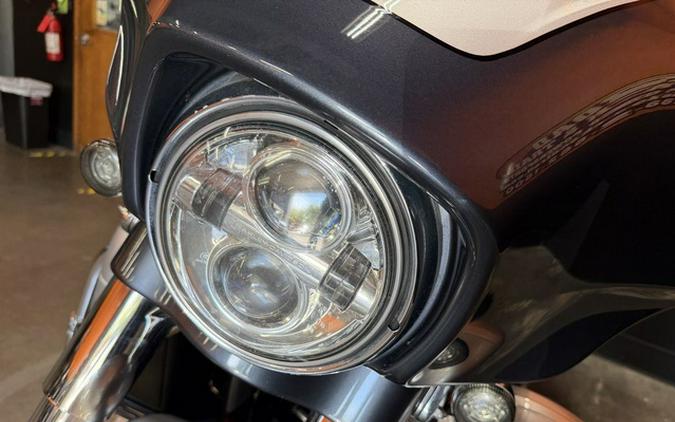2019 Harley-Davidson Street Glide FLHXSE - CVO