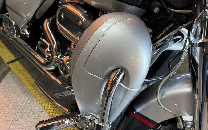 2019 Harley-Davidson Street Glide FLHXSE - CVO