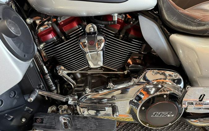 2019 Harley-Davidson Street Glide FLHXSE - CVO
