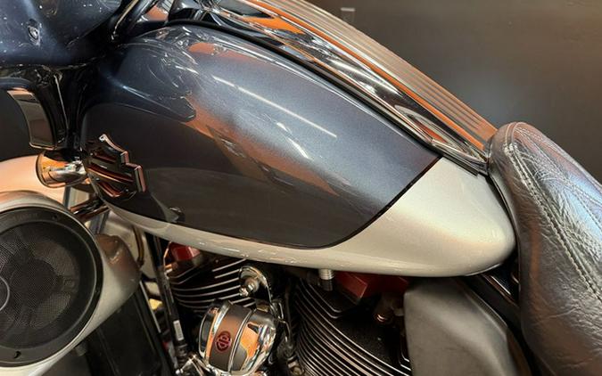 2019 Harley-Davidson Street Glide FLHXSE - CVO