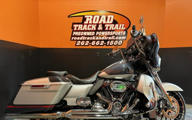 2019 Harley-Davidson Street Glide FLHXSE - CVO