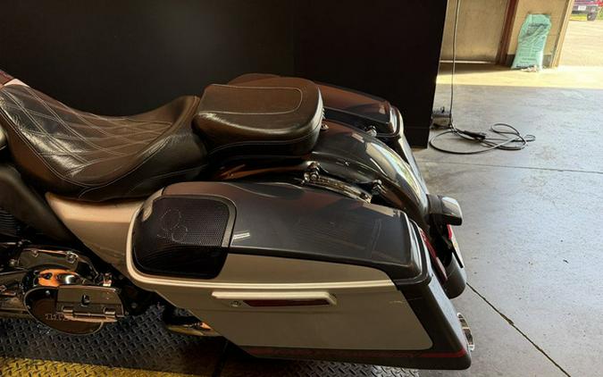 2019 Harley-Davidson Street Glide FLHXSE - CVO