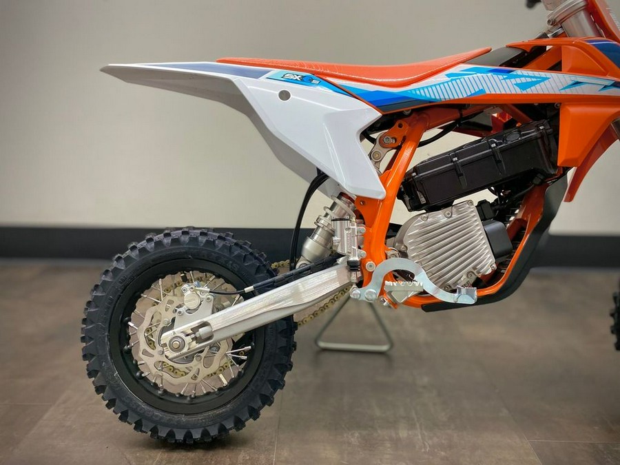 2023 KTM SX-E 5