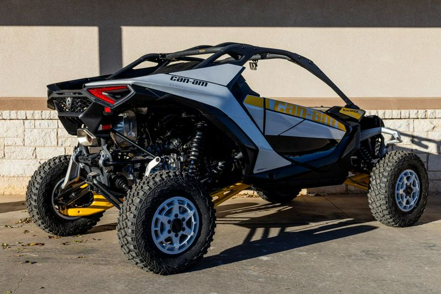 New 2024 CAN-AM SSV MAVERICK R CATALYST GRAY & NEO YELLOW