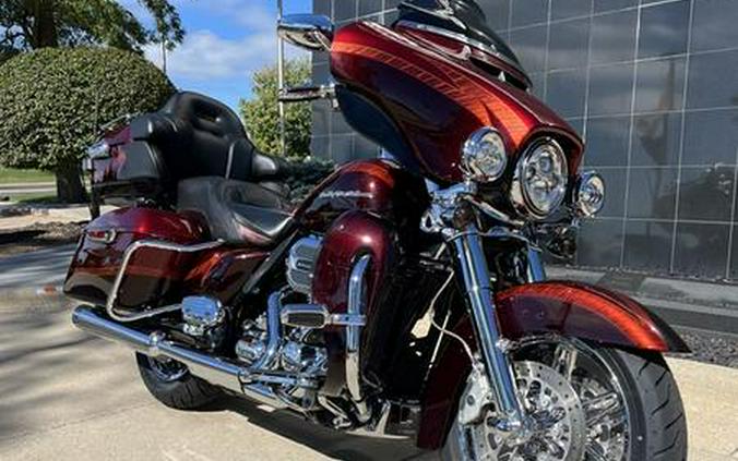 2014 Harley-Davidson® FLHTKSE - CVO™ Limited