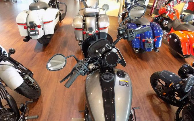 2025 Indian Motorcycle® Sport Chief RT Heavy Metal