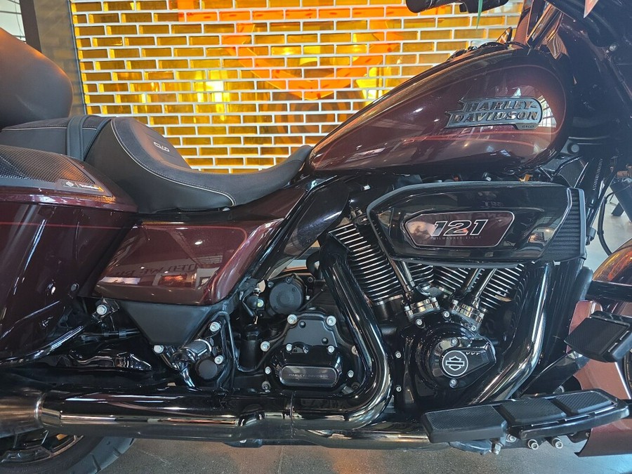 2024 Harley-Davidson® CVO™ Street Glide® FLHXSE