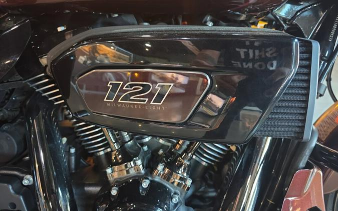 2024 Harley-Davidson® CVO™ Street Glide® FLHXSE