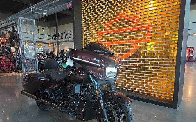 2024 Harley-Davidson® CVO™ Street Glide® FLHXSE
