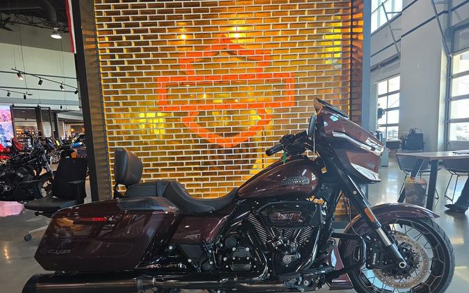 2024 Harley-Davidson® CVO™ Street Glide® FLHXSE