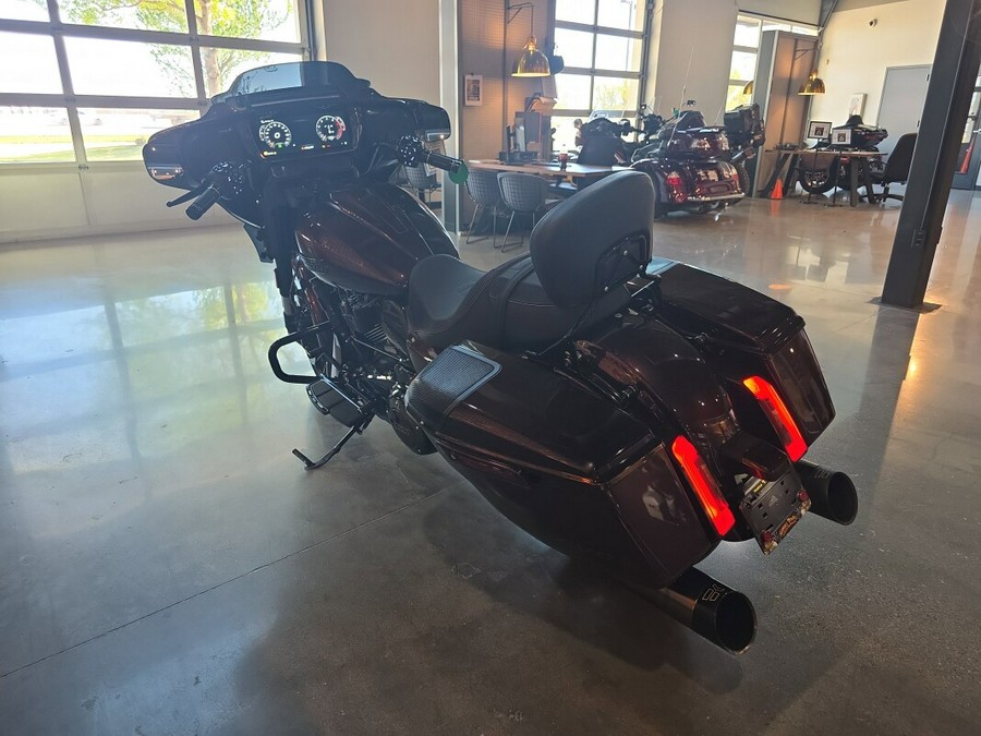 2024 Harley-Davidson® CVO™ Street Glide® FLHXSE