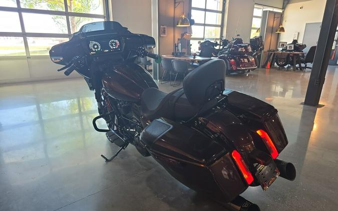 2024 Harley-Davidson® CVO™ Street Glide® FLHXSE