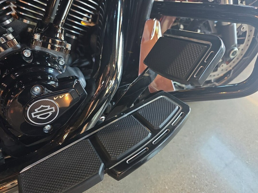 2024 Harley-Davidson® CVO™ Street Glide® FLHXSE