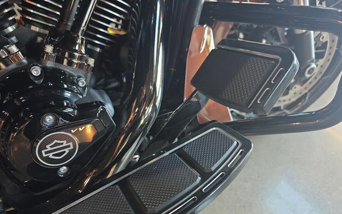 2024 Harley-Davidson® CVO™ Street Glide® FLHXSE