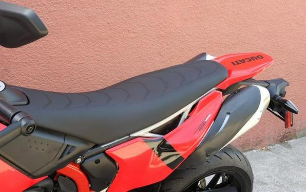 2024 Ducati Hypermotard 698 Mono Red