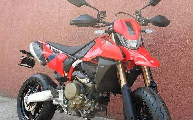 2024 Ducati Hypermotard 698 Mono Red