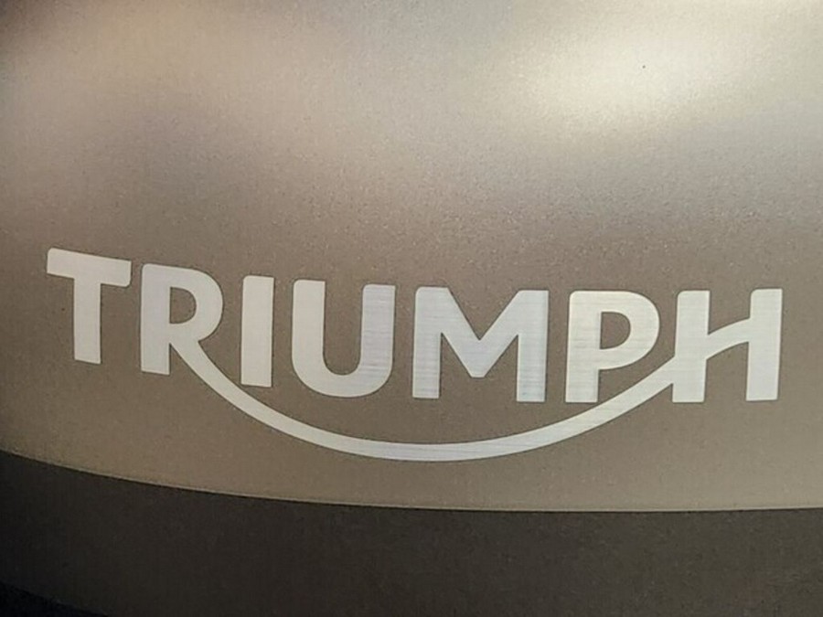 2022 Triumph Street Scrambler Sandstorm Edition