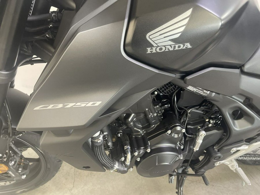 2025 Honda® CB750 Hornet