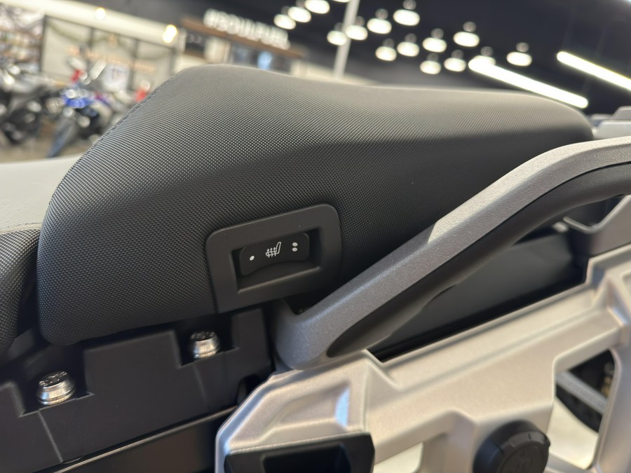 2026 BMW R 1300 GS Adventure - RACING RED