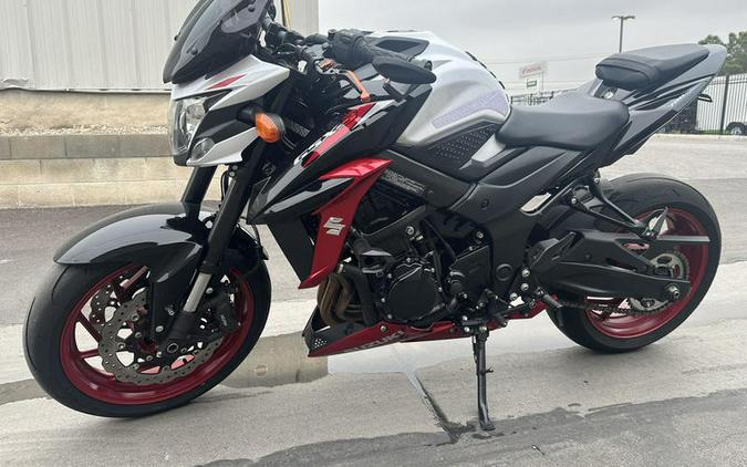 2020 Suzuki GSX-S750ZAM0