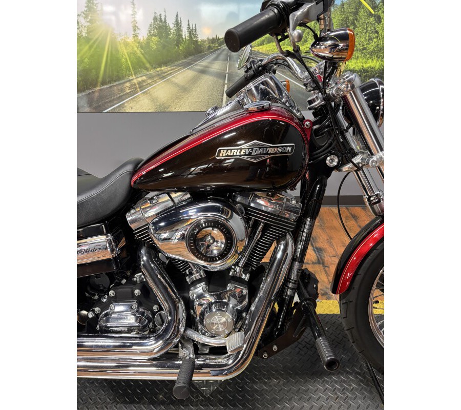 2013 Harley-Davidson® Super Glide® Custom EMBR RED/MERLOT W/ PINSTRIP