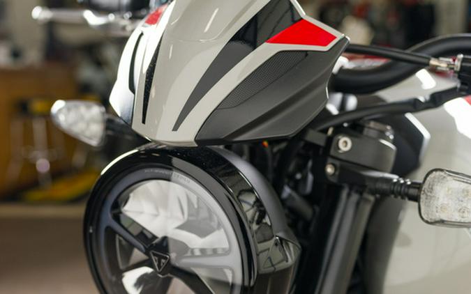 2026 Triumph Trident 800