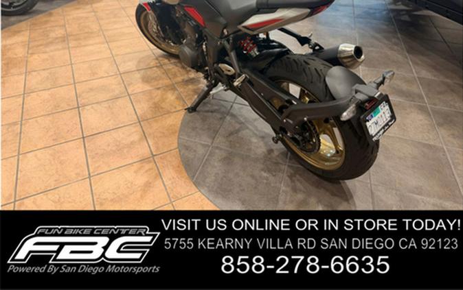 2026 Triumph Trident 800 Ash grey 800 Ash Grey
