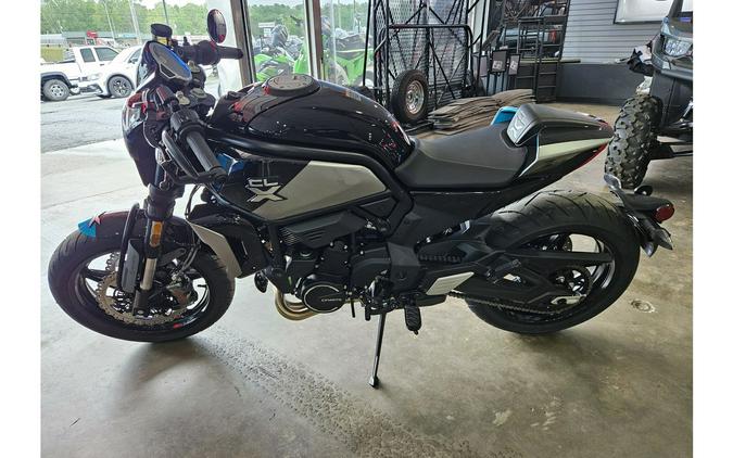 2024 CFMOTO 700CL-X SPORT