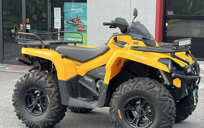 2017 Can-Am® Outlander™ XT™ 570 Yellow