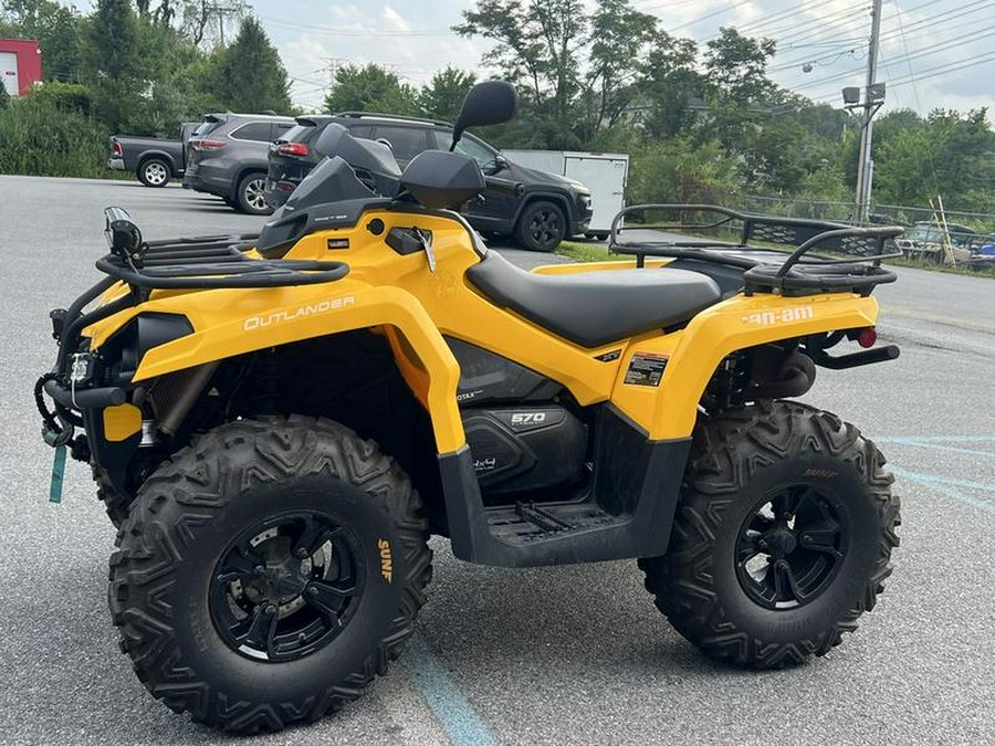 2017 Can-Am® Outlander™ XT™ 570 Yellow