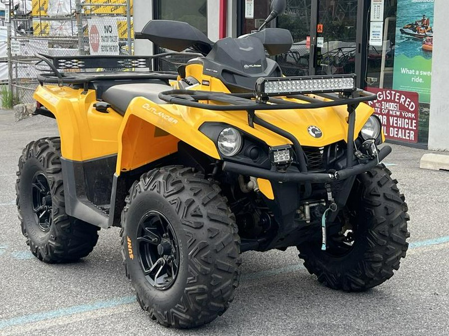 2017 Can-Am® Outlander™ XT™ 570 Yellow