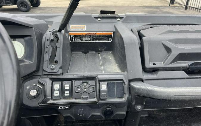 2022 Can-Am Defender X mr HD10