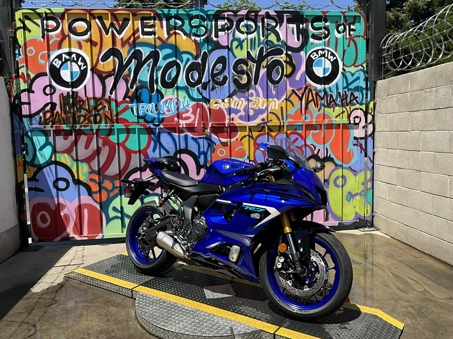 2025 Yamaha YZF-R7