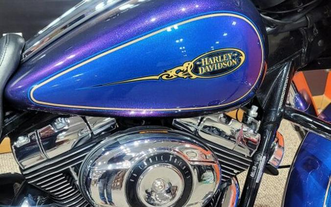 2009 Harley-Davidson® Street Glide® Abyss Blue Crushed Sapphire