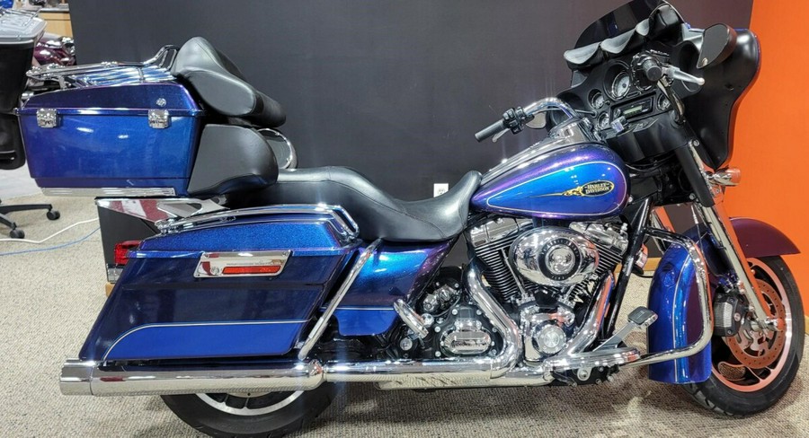 2009 Harley-Davidson® Street Glide® Abyss Blue Crushed Sapphire