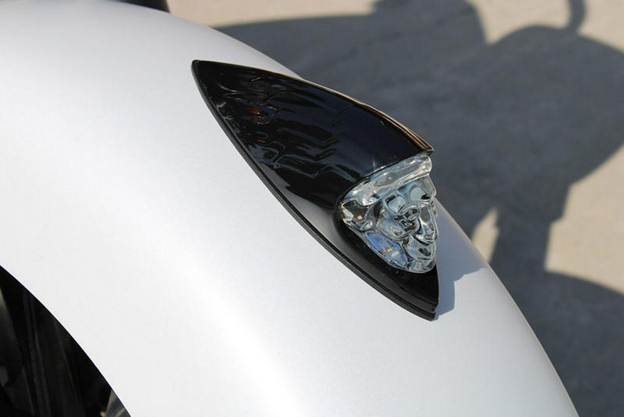 2026 Indian Motorcycle® Springfield ® Dark Horse® Ghost White Metallic Smoke