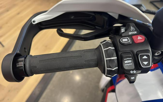 2026 BMW R 1300 GS - TROPHY - RACING BLUE METALLIC