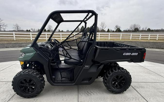 2026 Can-Am® Defender DPS HD7 Compass Green