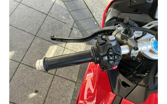 2027 Panigale V2 S - Ducati