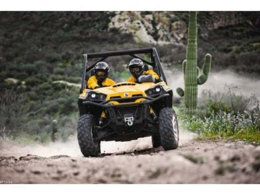 2011 Can-Am Commander™ 1000 XT