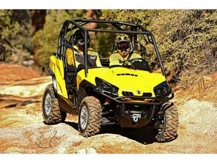 2011 Can-Am Commander™ 1000 XT