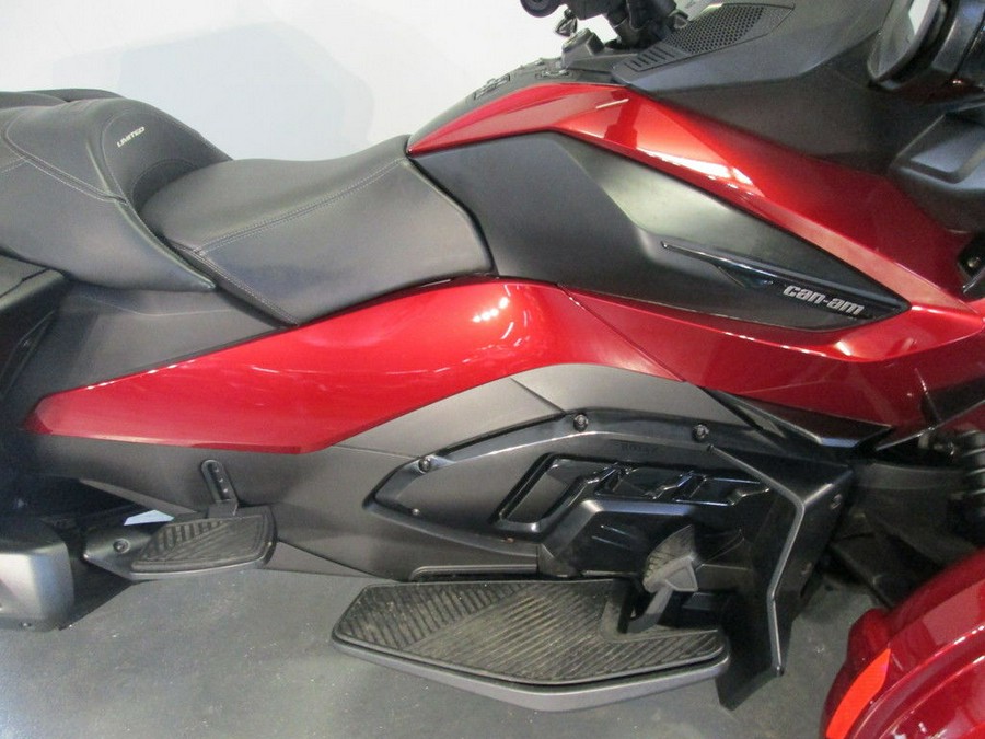 2021 Can-Am® Spyder® RT Limited Dark